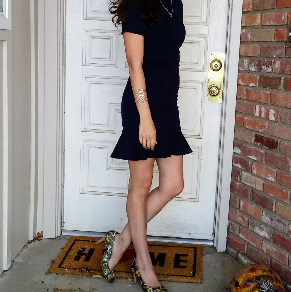 Dark Navy Ruffled Bodycon Dress - Picture 5 of 8